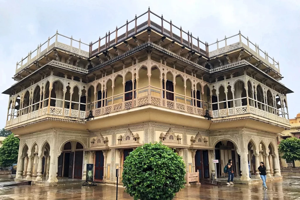 palace in the city of jaipur