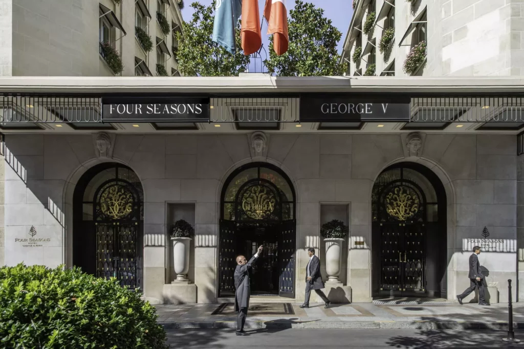 Four Seasons Hotel George V, Paris - Luxury Hotel