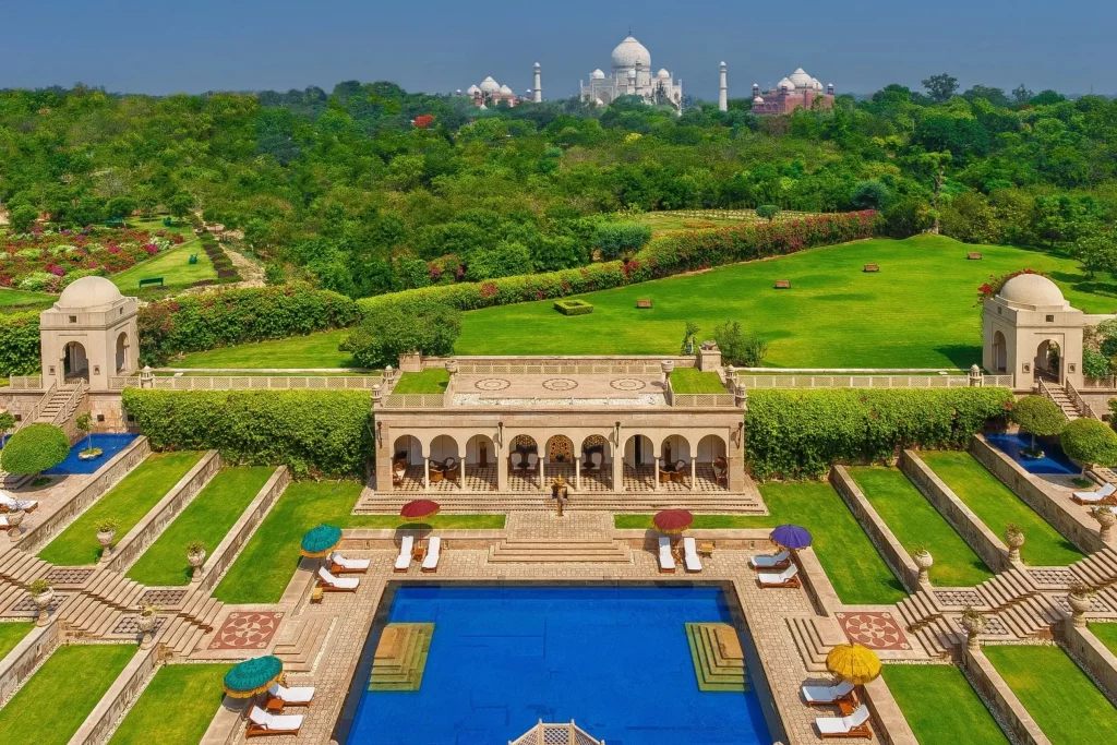 Oberoi Amarvilas - Luxury Hotel